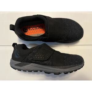 Topo Athletic Rekovr Shoes Women’s Size 7 Charcoal & Black Wool Recovery Comfort